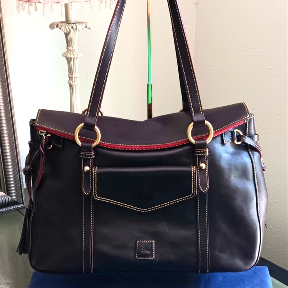 Dooney & Bourke Handbags - Dooney & Bourke "The Classic Smith bag" in Florentine leather